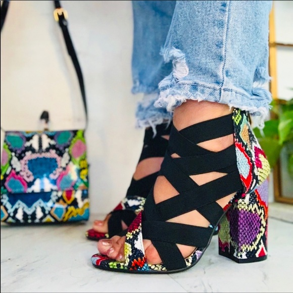 (LAST PAIR) YOKI - MULTI SNAKE CHUNKY HEELS - Picture 2 of 4